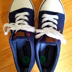 Brand New. Never Worn. Girls Tommy Hilfiger Navy Blue Sneakers. Size 4.